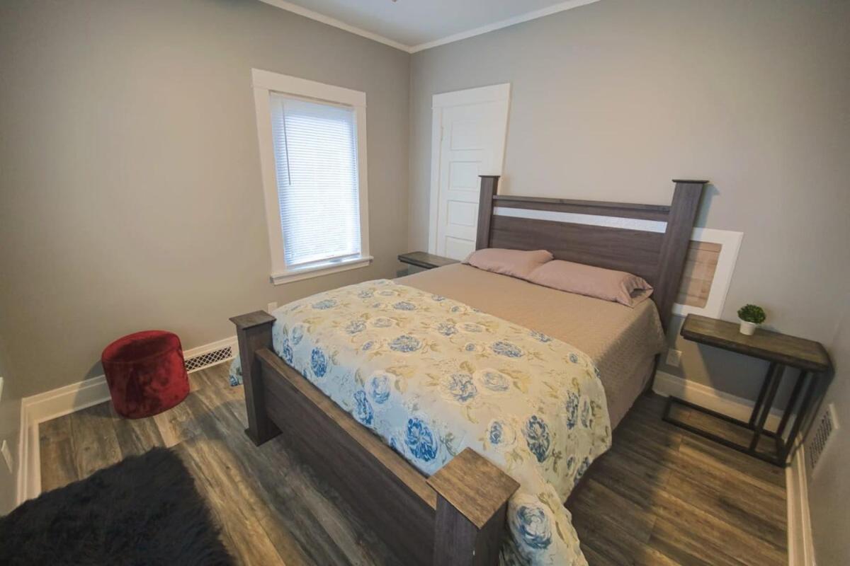 Large 6Br, 2 Bath In Niagara Falls Bagian luar foto