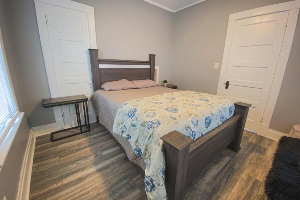 Large 6Br, 2 Bath In Niagara Falls Bagian luar foto